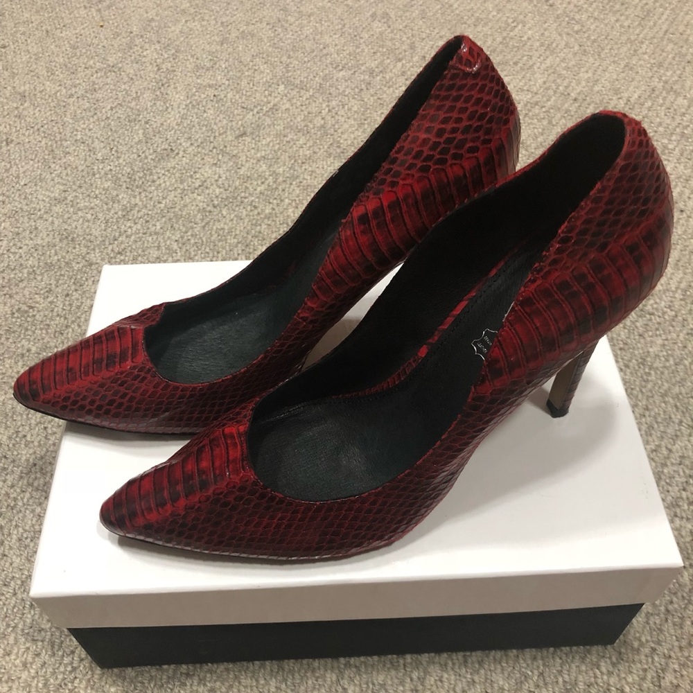 Red Aldo Snakeskin Pumps Heels 11